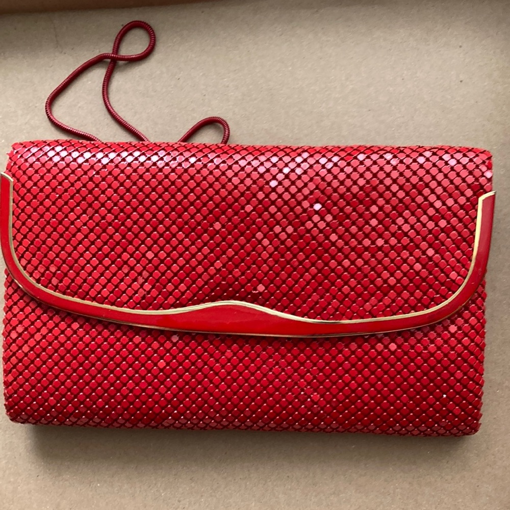 Red Metallic Link Clutch/Purse w Gold Trim